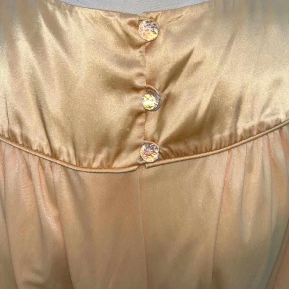 Rare Peach Buttery Soft Hostess Robe Crystal Buttons 1960s Saks 5th Ave Satin - Picture 9 of 9